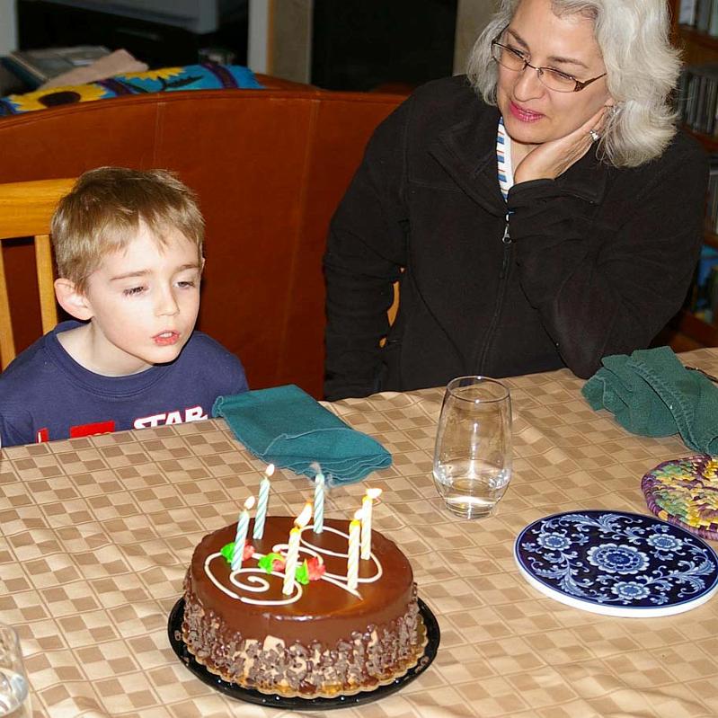 2010-03-13 Jamies Birthday at Grandmas 03.JPG